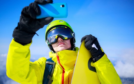 Free WiFi hotspot across the entire skiing area and in the Alpine lodges