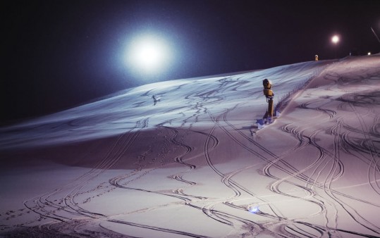 Night-skiing on illuminated pistes in Obertauern